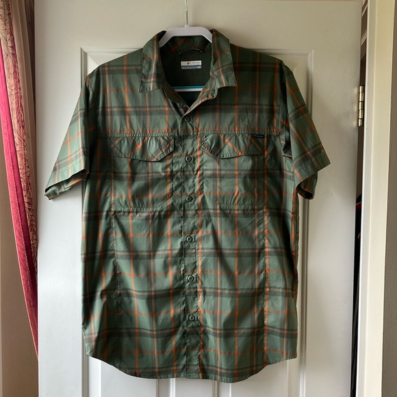 [SOLD] Columbia Silver Ridge Lite Plaid Shirt in Green/Orange Size M - Picture 2 of 15